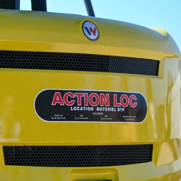 machine action location disponible en location en région paca